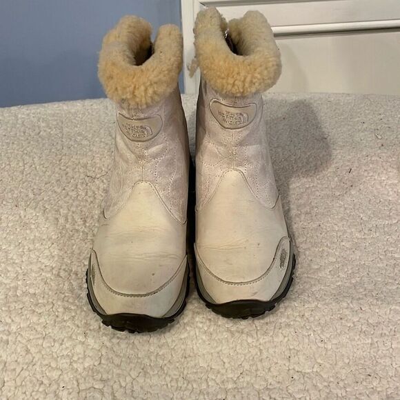 The North Face Women's Beige Winter Boots Size 6.5 Waterproof Insulated Mid-Calf - Picture 1 of 10